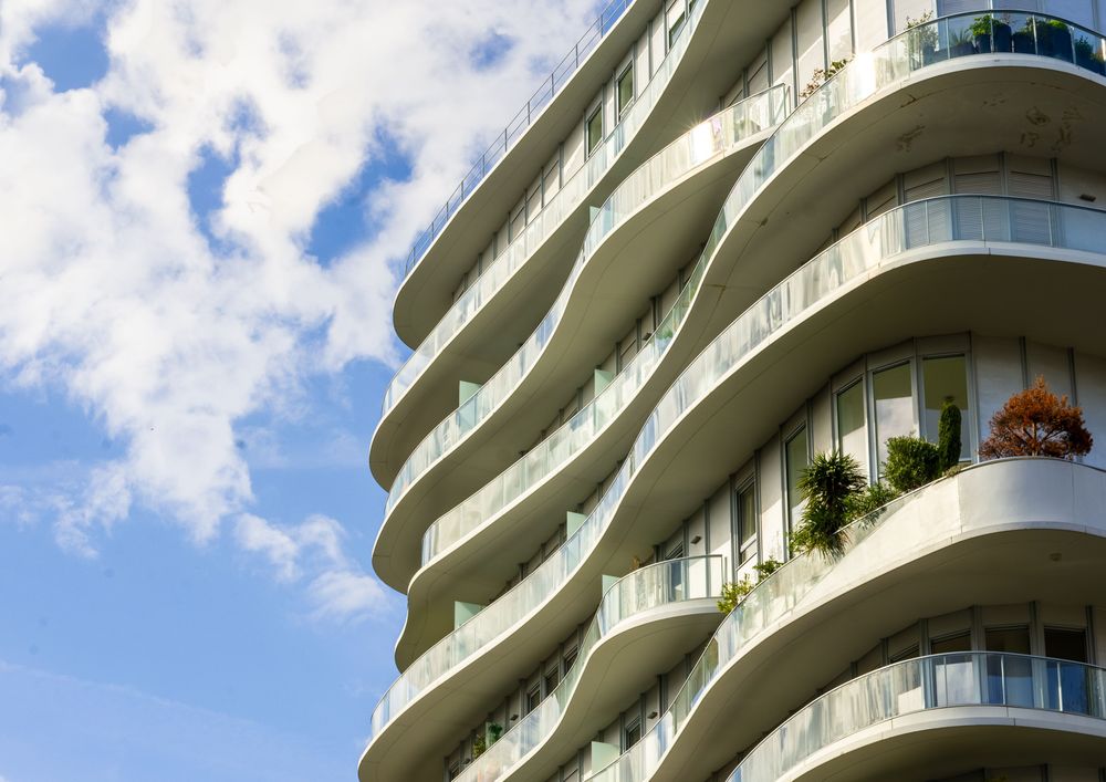 Automated tenant risk scoring